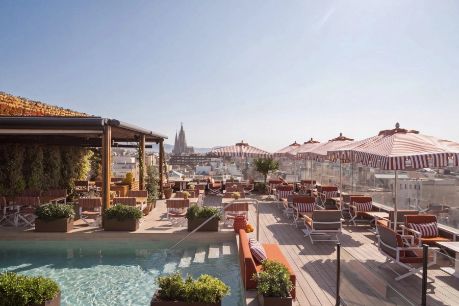 02b-hotel-majestic-terraza-la-dolce-vitae-new.jpg