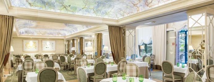 0001-breakfast-room-majestic-hotel-spa-barcelona.jpg