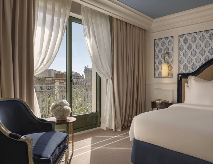 010-deluxe-paseo-de-gracia-dormitorio-con-cama-king.jpg