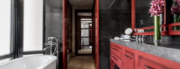 08-royal-penthouse-bath-2026.jpg