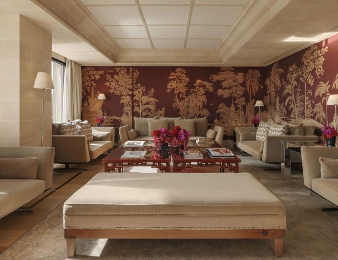 700-slider-suite-royal-penthouse-2026.jpg
