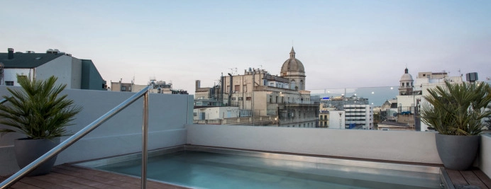 02-rooftop-la-fresca-midmost-hotel-piscina.jpg
