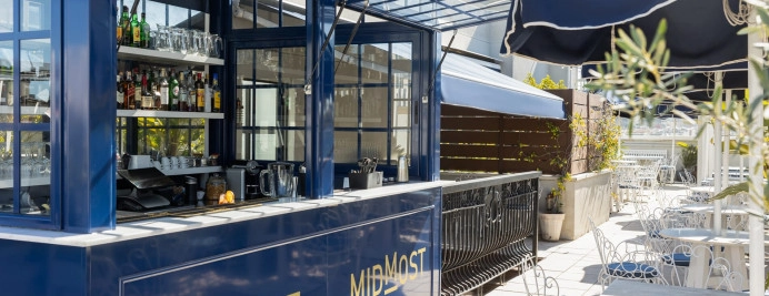 05-hotel-midmost-terraza-2024.jpg