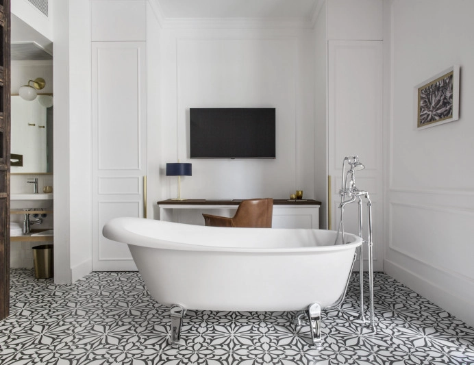 00-hotel-midmost-suite-exclusive.jpg